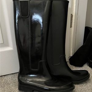 Talk MK rain boots